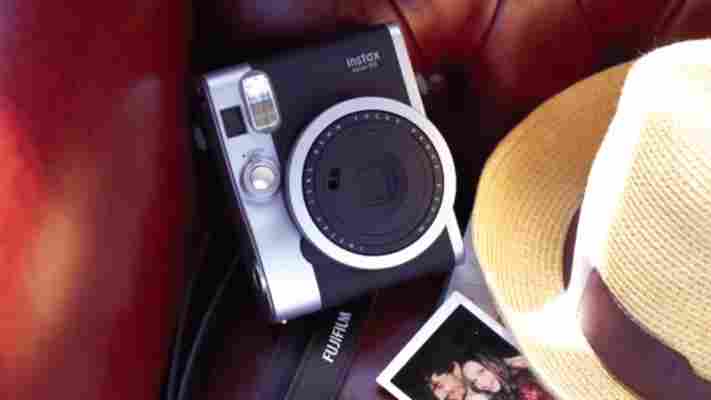 Ideal Gifts: Fujifilm Instax 90 reminds you that memories are not disposable