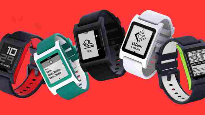 Fitbit won’t kill off Pebble services at least until 2018